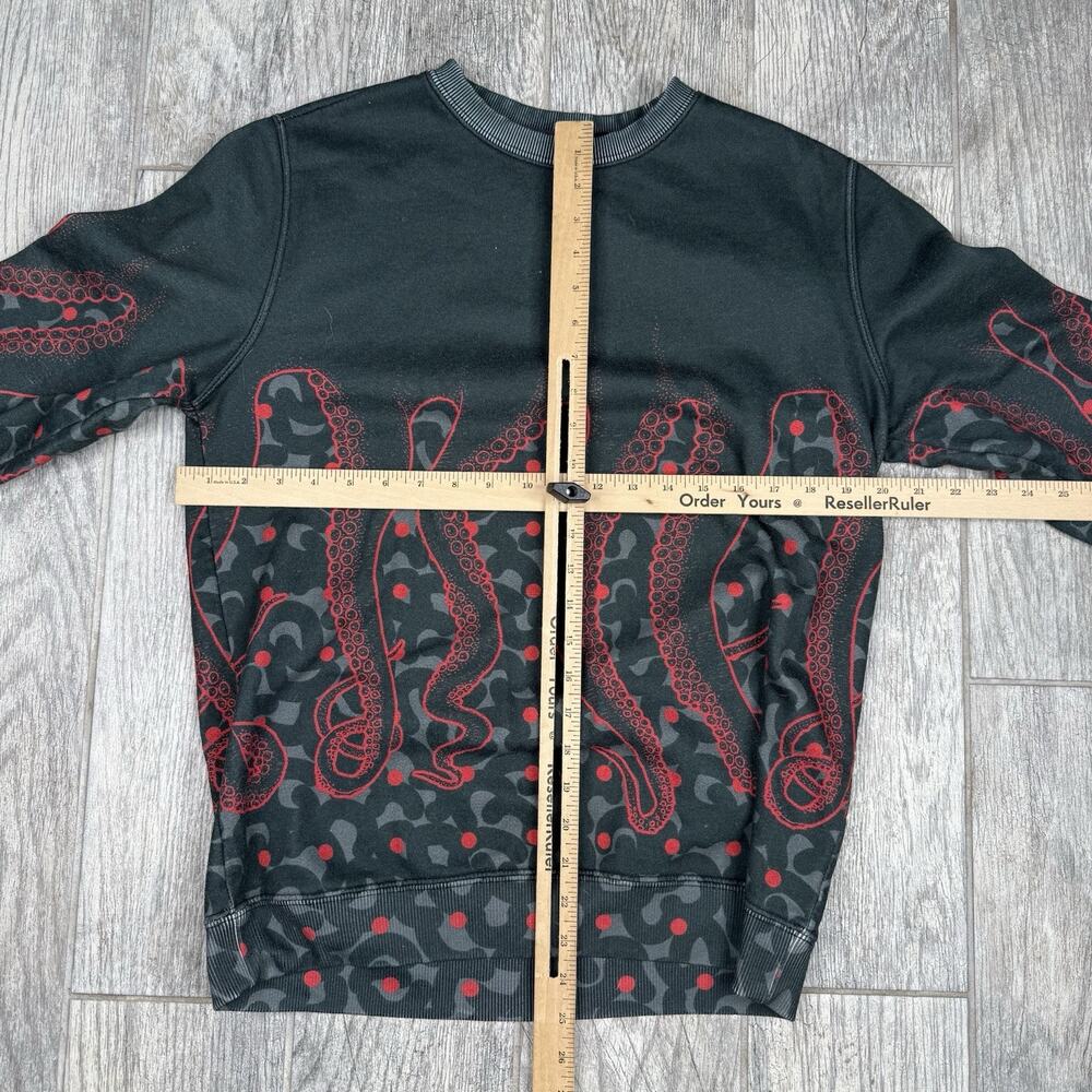 OCTOPUS Brand Crewneck Blurred Vision Long Sleeve Mens Size Medium Made In Italy - Picture 2 of 5